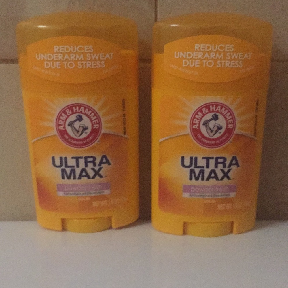 Arm & Hammer Ultra Max powder fresh